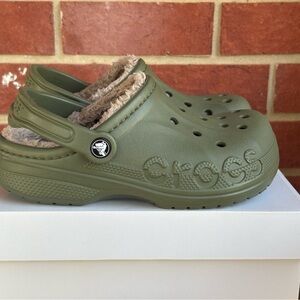 New Crocs Baya Lined Clog Green Size 4 Mens or 6 Womens NWT Clogs Sandals Shoes